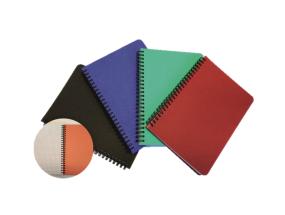 Kansio spiraalisidottu A6 SMLT neliön muotoiset pahvikannet eri väreissä 96 arkkia