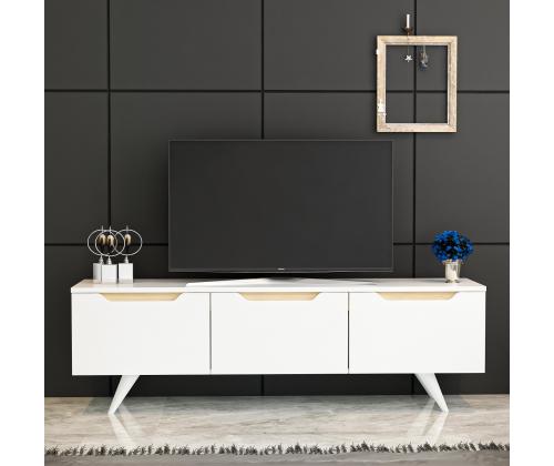 TV ylistää Prahaa - Valkoinen