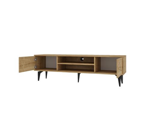 TV ylistää Brendonia - Sapphire Oak