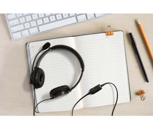 Kuulokkeet Kensington Hi Fi mikrofonilla ja VC:llä