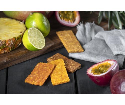 Kuivattu ananas-passionpatukka TROPICKS 20g