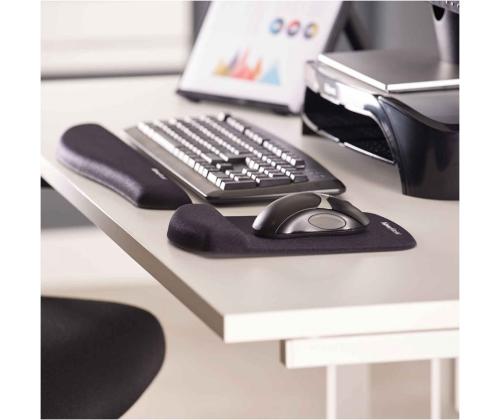 Rannetuella varustettu hiirimatto FELLOWES Microban PlushTouch™ musta