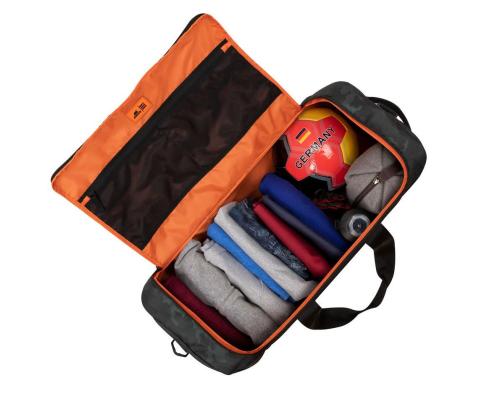 Urheilulaukku 60L NAVY CAMO 7643 RIVACASE