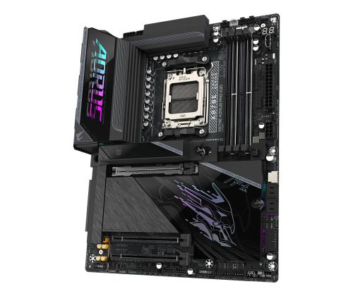 Emolevy GIGABYTE AMD X870E Socket AM5 ATX RAM DDR5-SDRAM 4xSlotit Wi-Fi Kyllä Bluetooth Kyllä 4x..