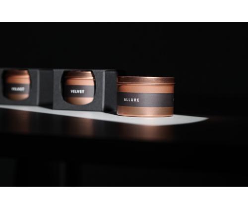 Tuoksukynttilä CF Allure 30h kultaisessa kupissa