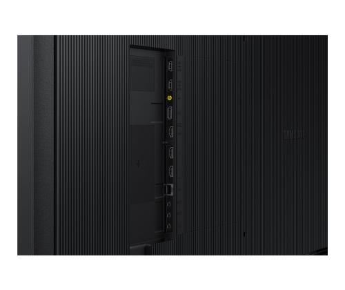 SAMSUNG QH43C 43-tuumainen UHD 24/7 700nit