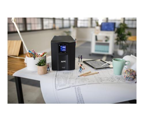 APC Smart - UPS C 1500VA LCD 230V ja SC