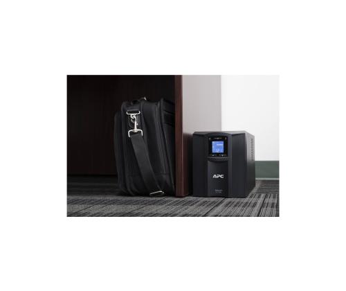 APC Smart - UPS C 1500VA LCD 230V ja SC