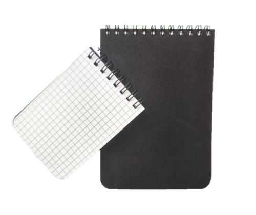 Ylhäältä kierresidottu muistilehtiö A6 SMLT-neliömuovikannet 60 sivua mustat