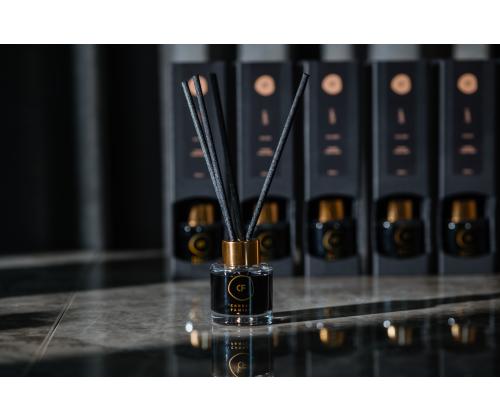 Kodinraikastaja CF Niche 50ml (Punainen rypäle / Omena / Ambra)