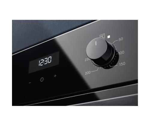 ELECTROLUX, 8 toimintovyöhykettä, 65 L, musta - Integroitu uuni