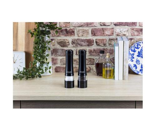 Russell Hobbsin suola- ja pippurimylly