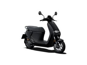 ESCOOTER ISTUTTAVA E300SE MUSTA/AA.07.01.16.0002 SEGWAYNINEBOT