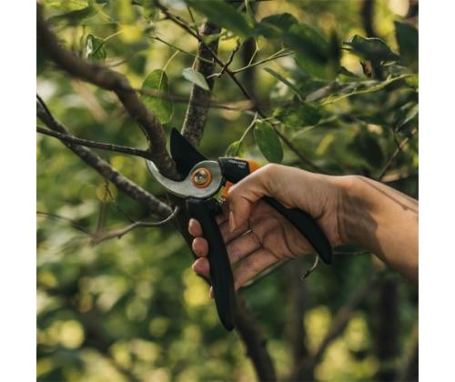 Fiskars Solid M P321 (1057162) ohitusleikkuri