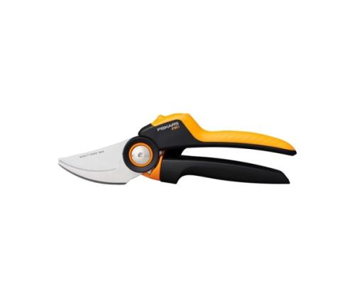 Fiskarsin X-sarjan PowerGear L P961 (1057175) ohitusleikkuri