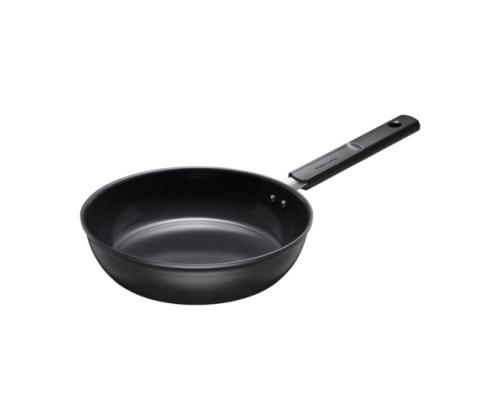 Fiskars Hard Face 1075528 Tarttumaton paistinpannu 24 cm 2.2L