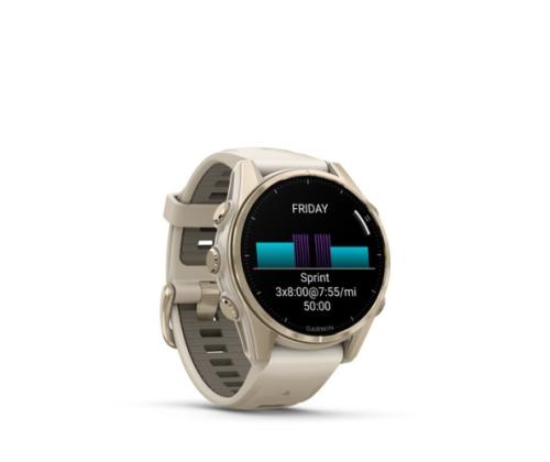 Garmin Fenix 8 älykello 43 mm AMOLED Sapphire,pehmeä kulta,sumunharmaa/tumma hiekkakivi silikoniranneke