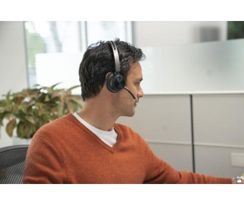 Poly Voyager Focus 2 langattomat kuulokkeet, Bluetooth, BT700 USB-C-sovitin, USB-C/A-sovitin, musta (SPEC)