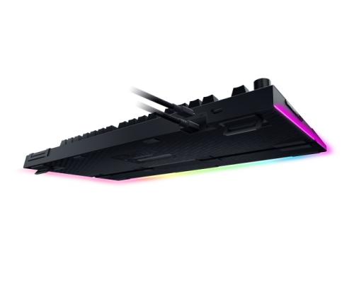 Razer BlackWidow V4 Pro langallinen pelinäppäimistö RGB, keltainen lineaarinen kytkin, US, musta