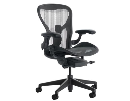 Työtuolihairman Herman Miller Aeron B musta