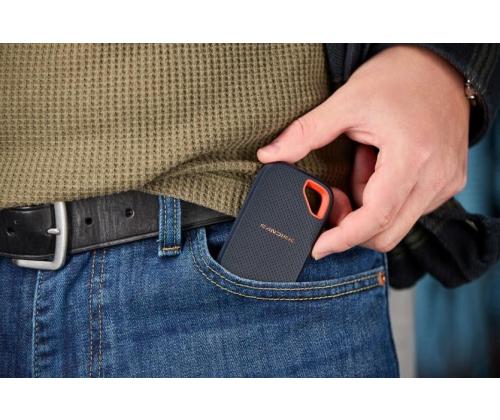 Ulkoinen SSD SANDISK Lukunopeus 2000 MB/s 4000 GB SDSSDE70-4T00-G25