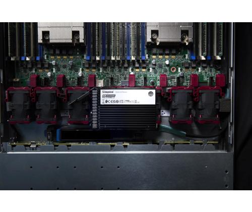 SSD KINGSTON SSD-sarja DC3000ME 7.68TB NVMe NAND flash -tekniikka 3D TLC Kirjoitusnopeus 10000 Mt...