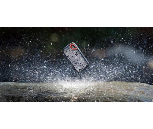 Ulkoinen SSD SANDISK Extreme 1TB Kirjoitusnopeus 1000 Mt/s Lukunopeus 1050 Mt/s SDSSDE61..