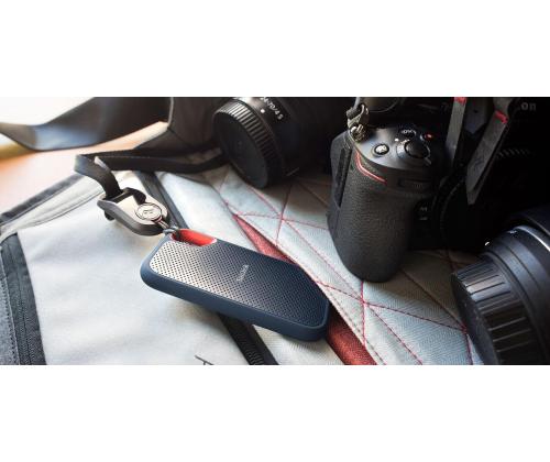 Ulkoinen SSD SANDISK Extreme 1TB Kirjoitusnopeus 1000 Mt/s Lukunopeus 1050 Mt/s SDSSDE61..