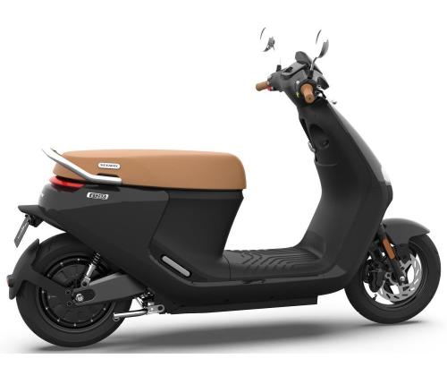 ESCOOTER ISTUTTAVA E125S MUSTA/AA.50.0009.60 SEGWAY NINEBOT