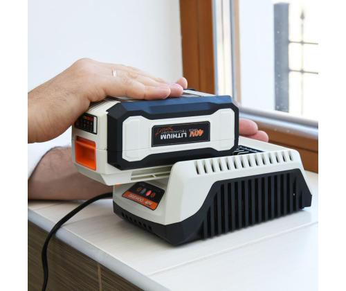 AKKUKÄYTTÖISET LUMILINKO + AKKU/LATURI DAST 5040LI SET DAEWOO