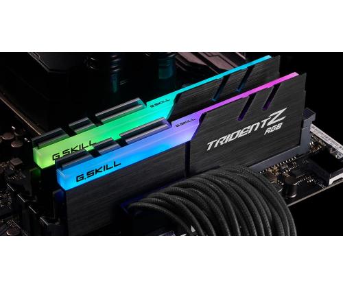 MUISTI DIMM 32GB PC28800 DDR4/K2 F4-3600C18D-32GTZR G.SKILL DIMM 32GB PC28800 DDR4/K2 F4-3600C18D-32GTZR G.SKILL