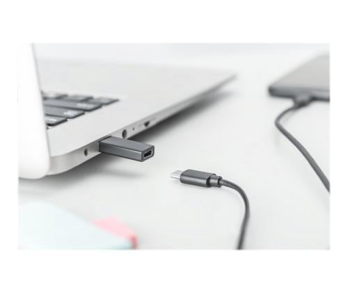 ASSMANN USB Type - C sovitintyyppi A–C