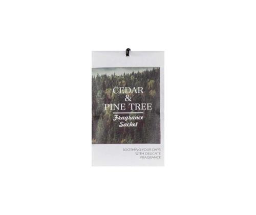 Vaatehuoneen hajuvesimies ZEN CEDAR & PINE TREE -parfyymi