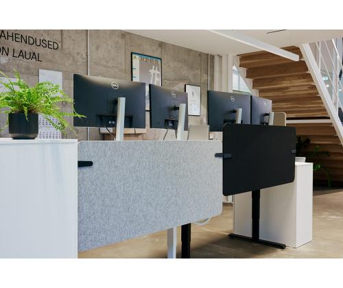 Pöydänjakaja MUTEK neliönmuotoinen huopapöytäsermi (koko 1400x1392x600 mm); harmaa FE