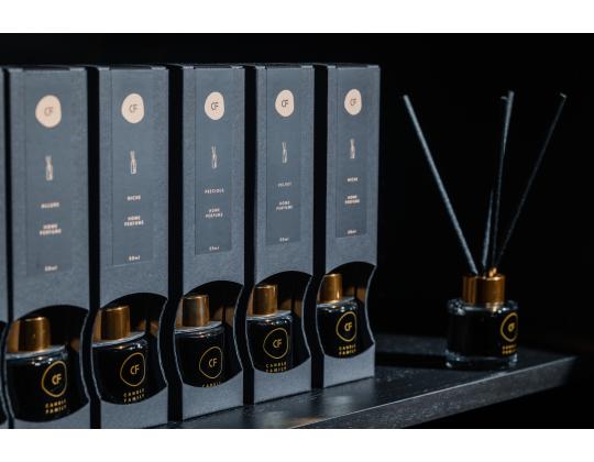 Kodinraikastaja CF Niche 50ml (Punainen rypäle / Omena / Ambra)