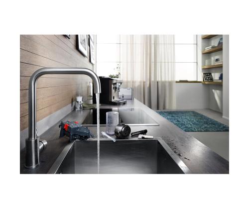 DeLonghi Magnifica EVO, musta - Espressokeitin