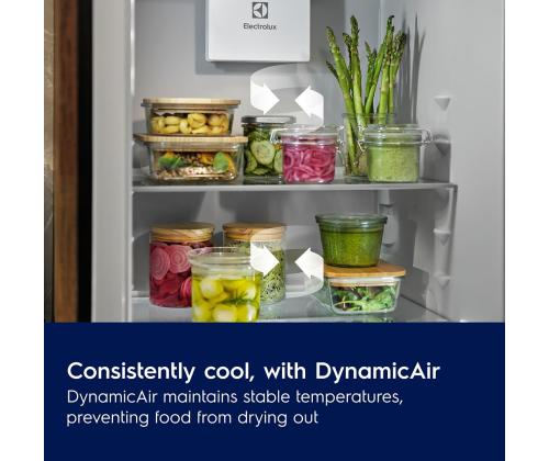 Electrolux 700 Series, No Frost, 256 L, korkeus 178 cm - Integroitu jääkaappi-pakastin
