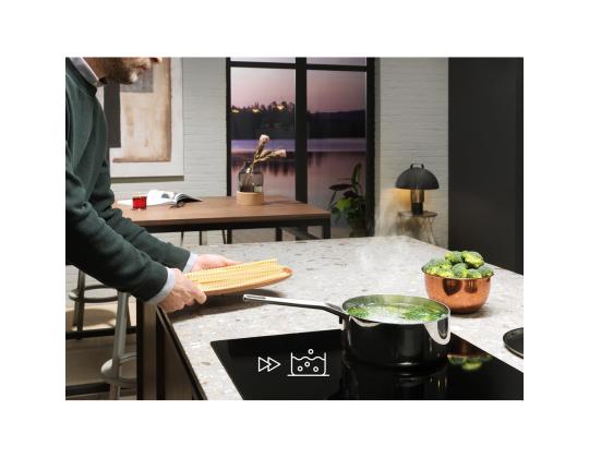 Electrolux 300 Basic, leveys 52 cm, kehyksetön, musta - Integroitu induktioliesi