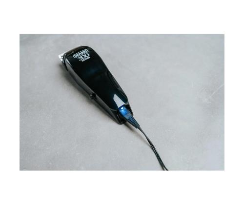 Wahl Home Pro 300, johdoton, musta - Hiustenleikkuri