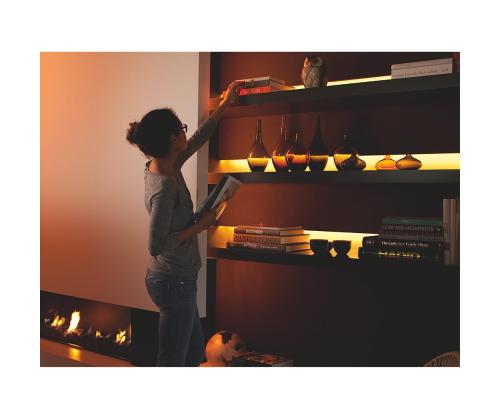 Philips Hue Lightstrip Plus, 1 m, monivärinen - LED-valonauhan jatke jatko