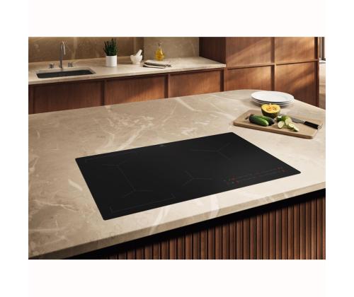 Electrolux 600 SaphirMatt SE® Bridge Hob2Hood, leveys 80 cm, musta - Integroitu induktioliesi